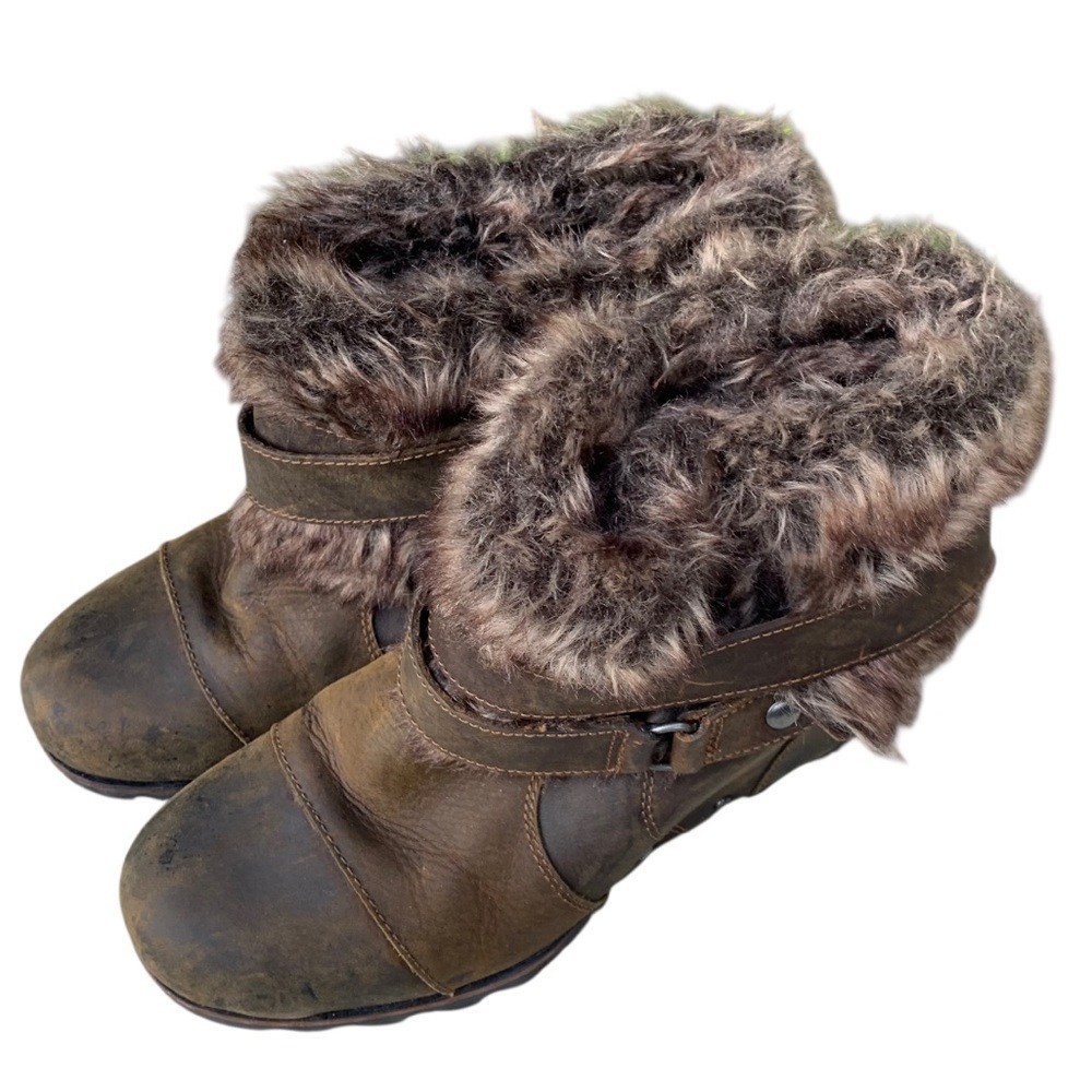 Sorel Womens Joan of Arctic Wedge Ankle Boots Size 8 Waterproof Leather Faux Fur